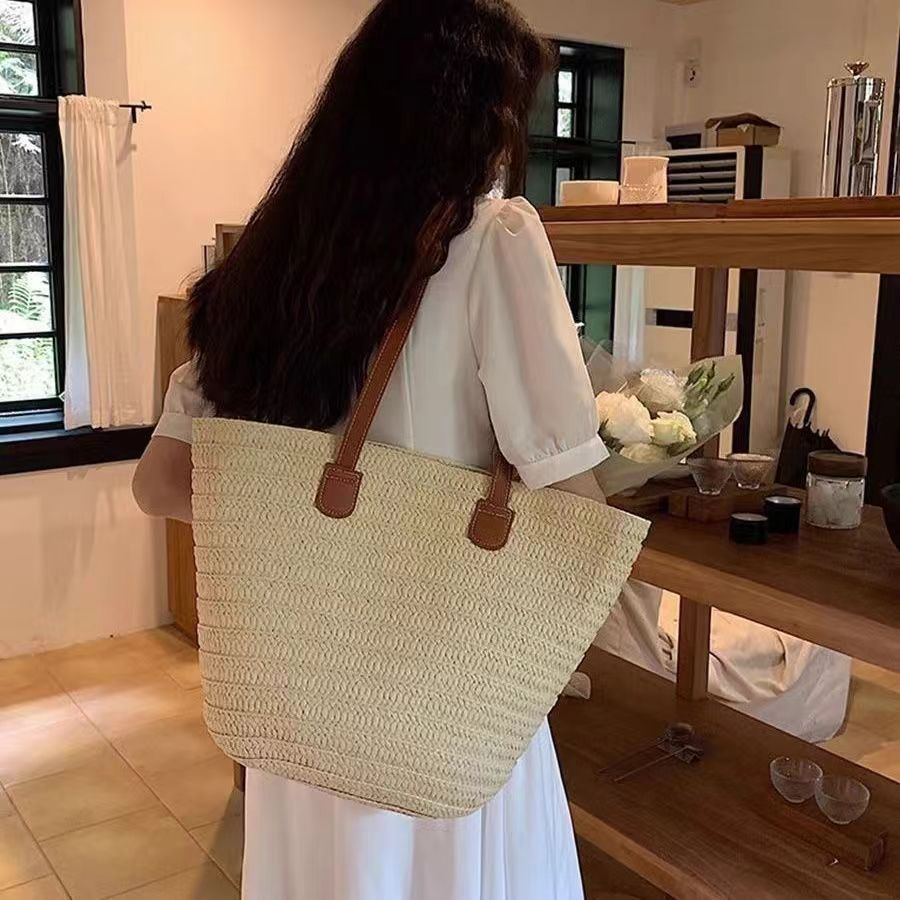 09a7a301-76f3-4ef8-8b21-dc0deaf14a4f.jpg Straw Women's Large Capacity Vacation Beach Bucket Bag - Image 4
