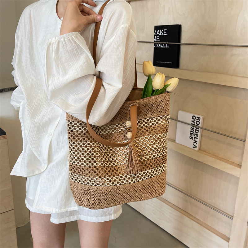 20e08ee3-8956-47a3-9057-dfd43a589e13.jpg Summer Stripe Straw Sholder Bags With Tassel Pendant Fashion Large Capacity Seaside Vacation Beach Bags - Image 8