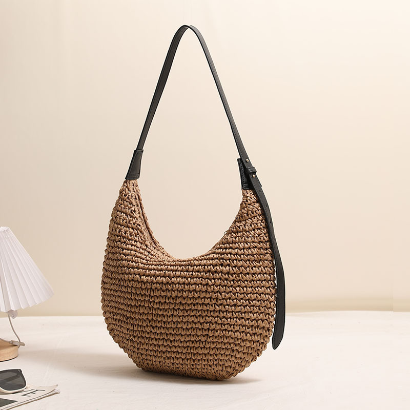 8f879472-1617-4597-a2e4-f799b9c205c2.jpg Fashionable Irregular One-Shoulder Straw Beach Bag - Image 5
